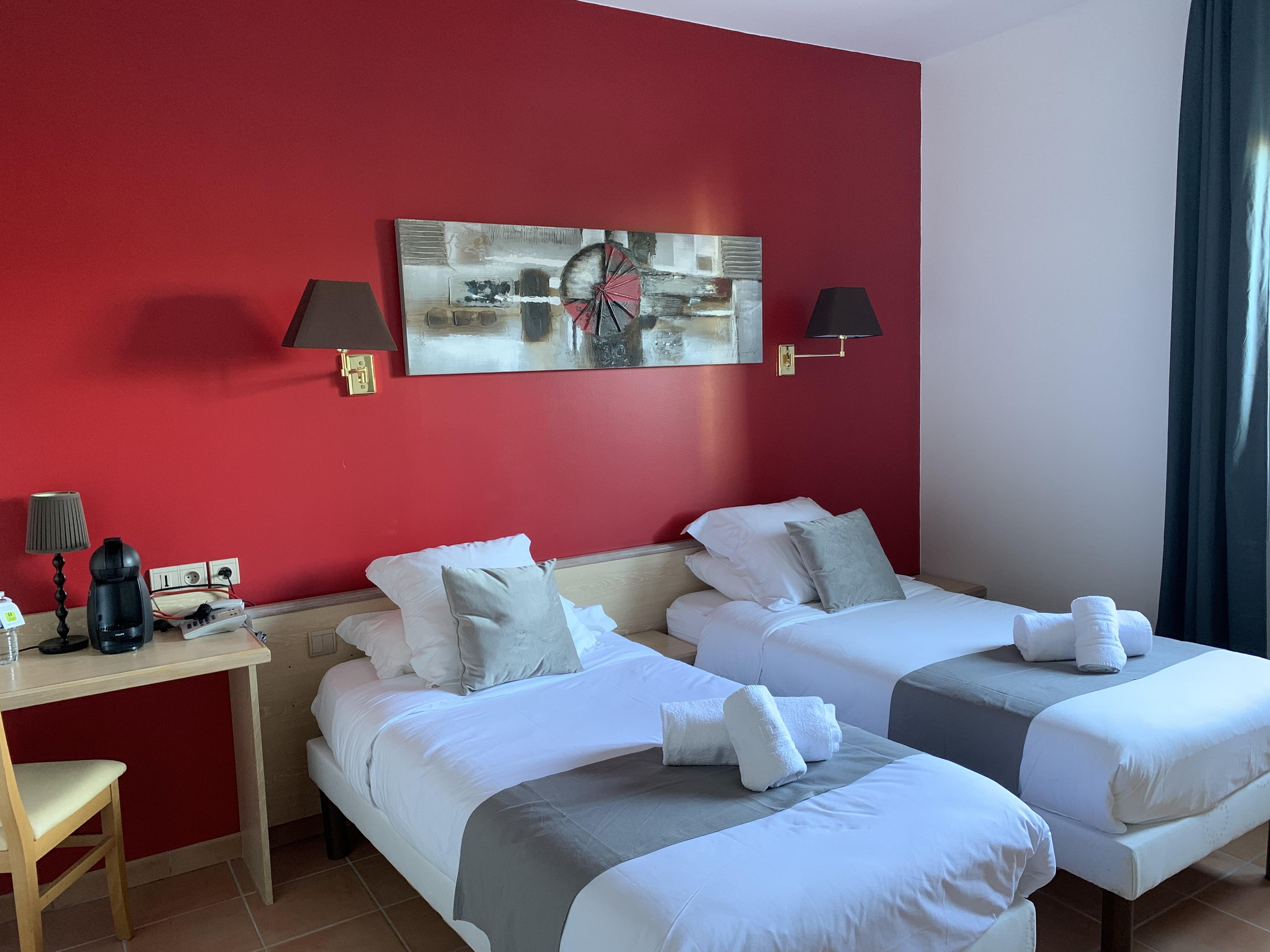 Logis Hotel Restaurant Le Mas De Mon Pere Saint-Jean-le-Centenier エクステリア 写真