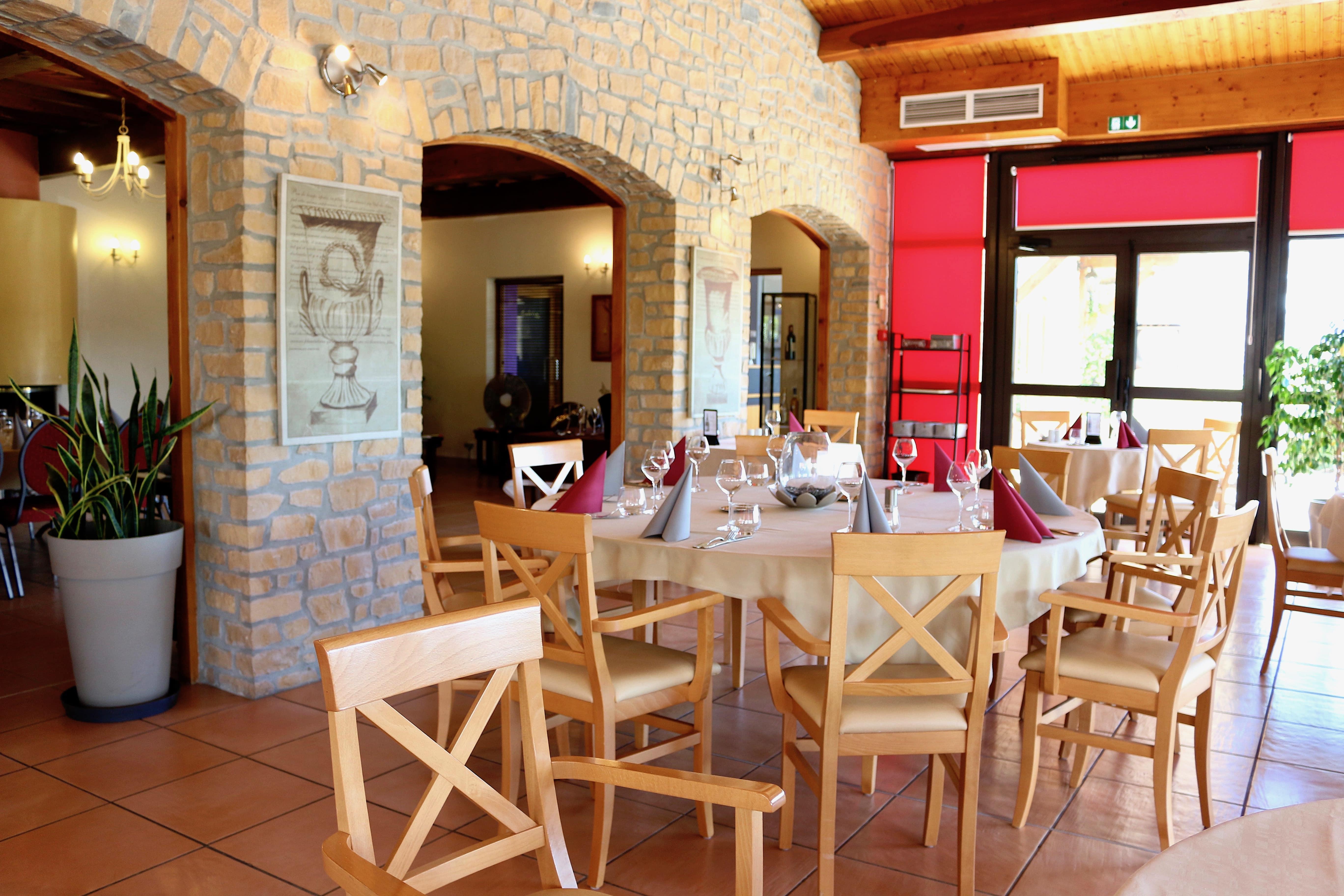 Logis Hotel Restaurant Le Mas De Mon Pere Saint-Jean-le-Centenier エクステリア 写真