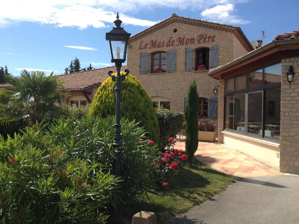 Logis Hotel Restaurant Le Mas De Mon Pere Saint-Jean-le-Centenier エクステリア 写真
