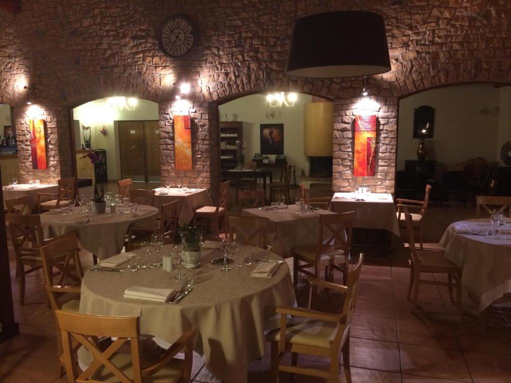 Logis Hotel Restaurant Le Mas De Mon Pere Saint-Jean-le-Centenier エクステリア 写真