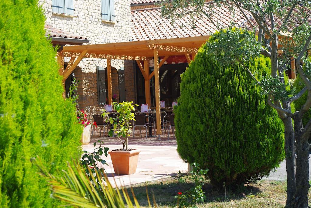 Logis Hotel Restaurant Le Mas De Mon Pere Saint-Jean-le-Centenier エクステリア 写真