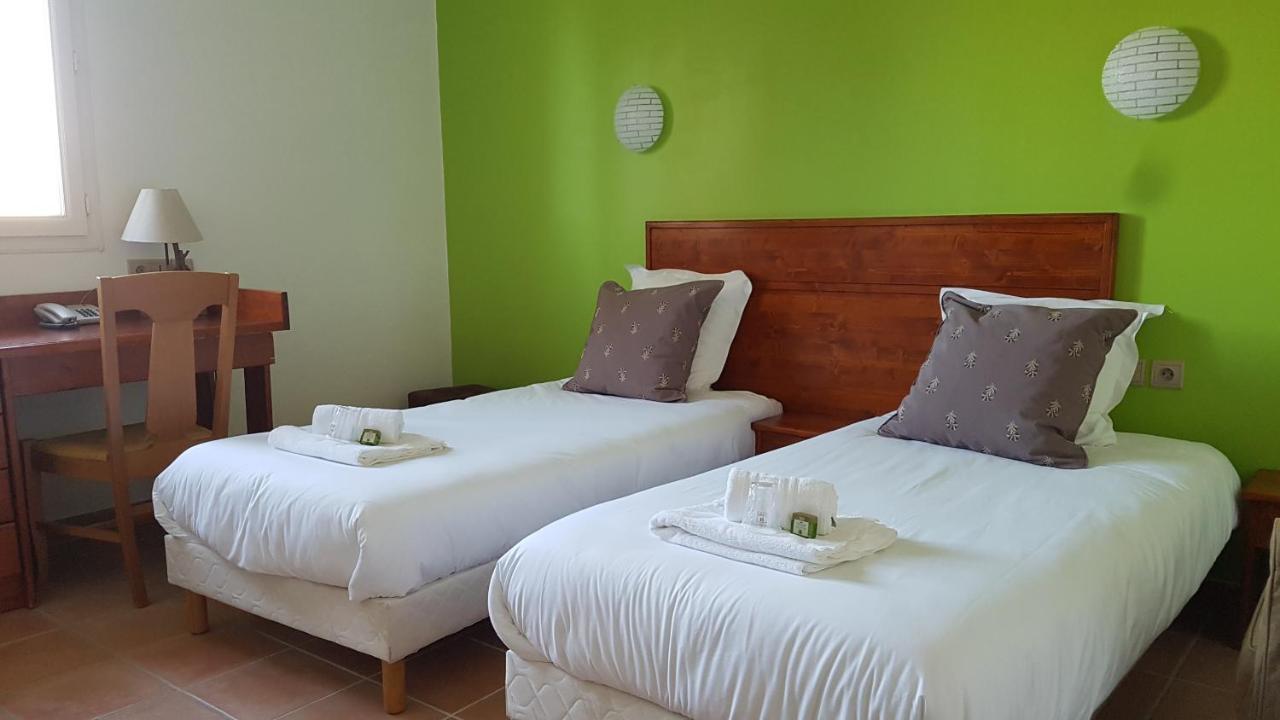 Logis Hotel Restaurant Le Mas De Mon Pere Saint-Jean-le-Centenier エクステリア 写真